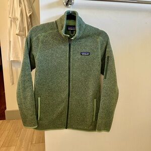 Women’s Patagonia fleece jacket size small perfect condition